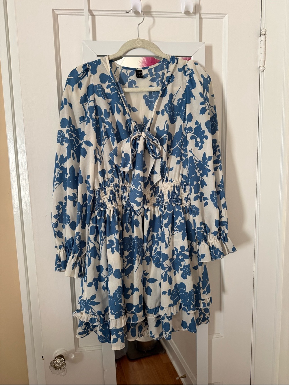 SHEIN Blue Floral Tie-Neck Tiered Mini Dress